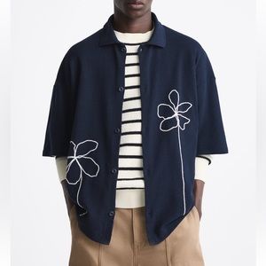 FLORAL EMBROIDERED KNIT SHIRT